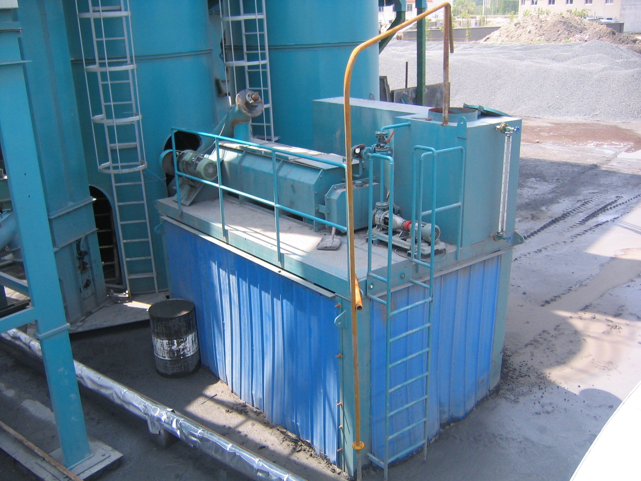 Brief Introduction of Recycled Powder Humidifying Mixer in Asphalt Mixing Plant